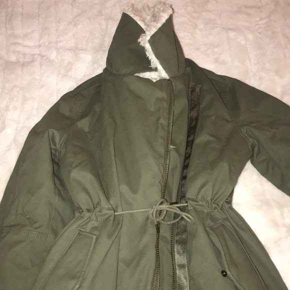 KHAKI WOOL COLLAR COAT - Picture 9 of 11